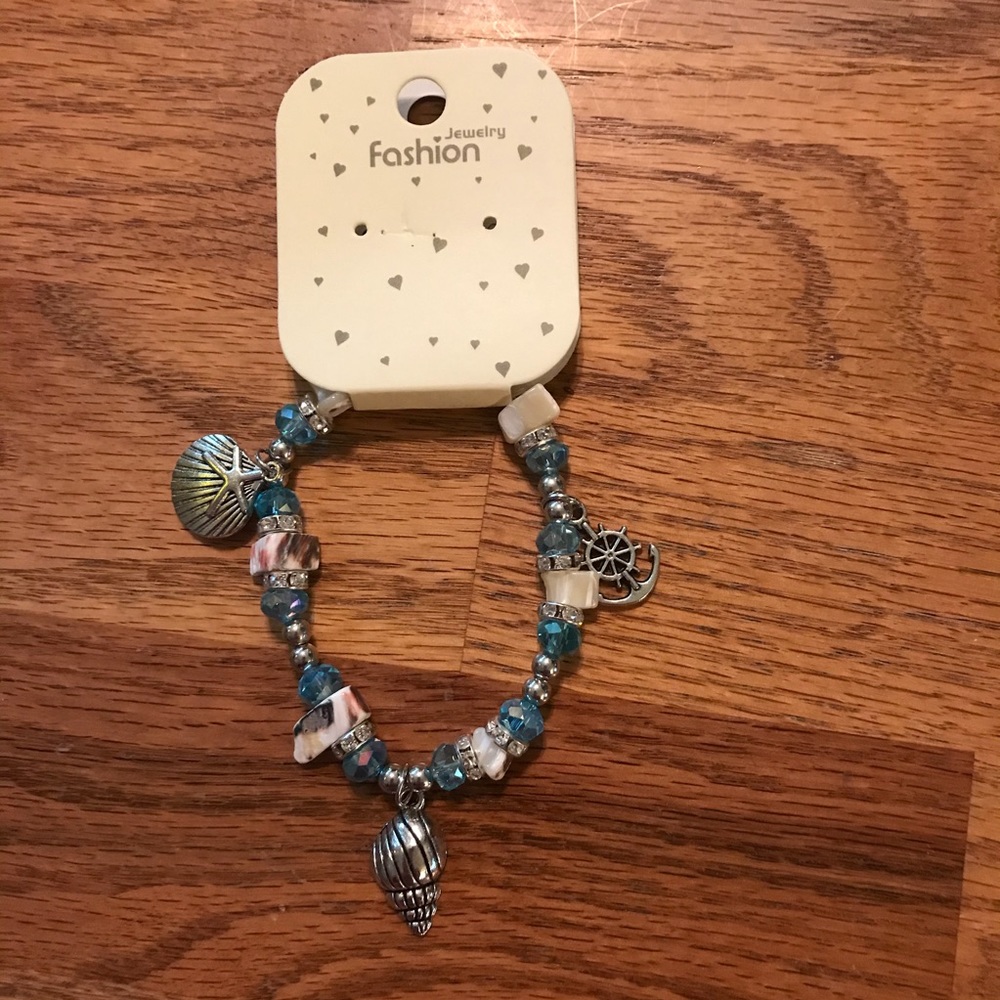 🏝NWT Summer Stretchy Seashell Bracelet (Blue)🏝
